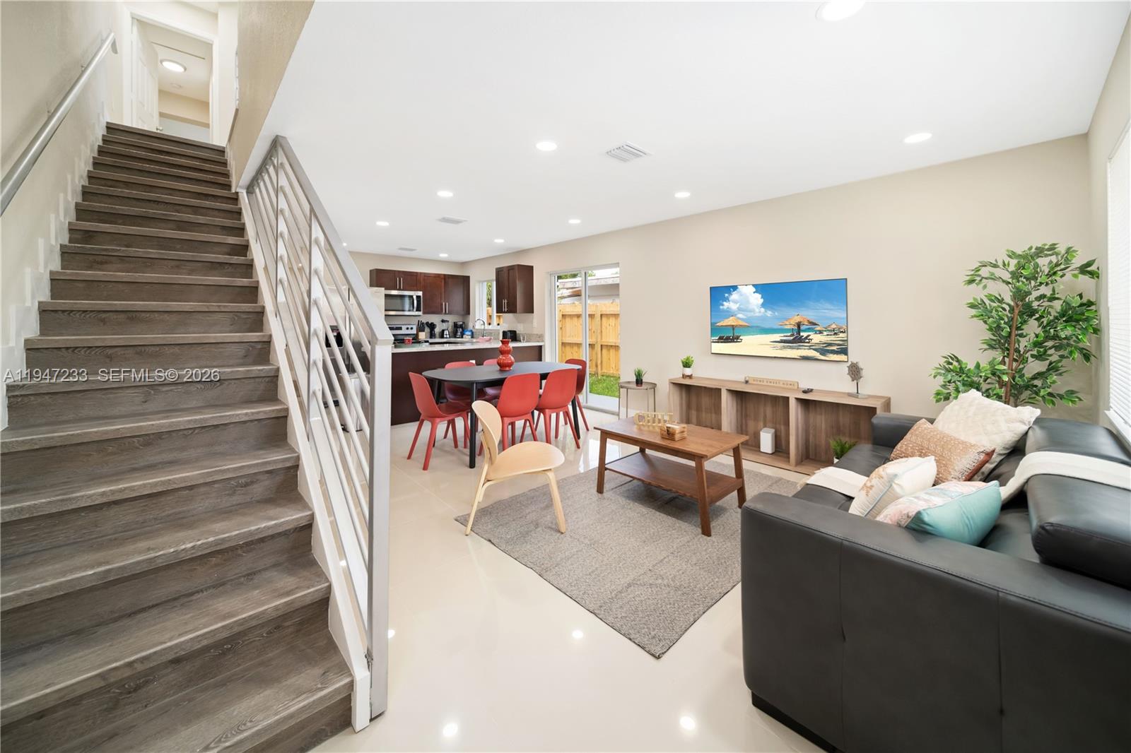 BISCAYNE BLVD PARK - Residential Income