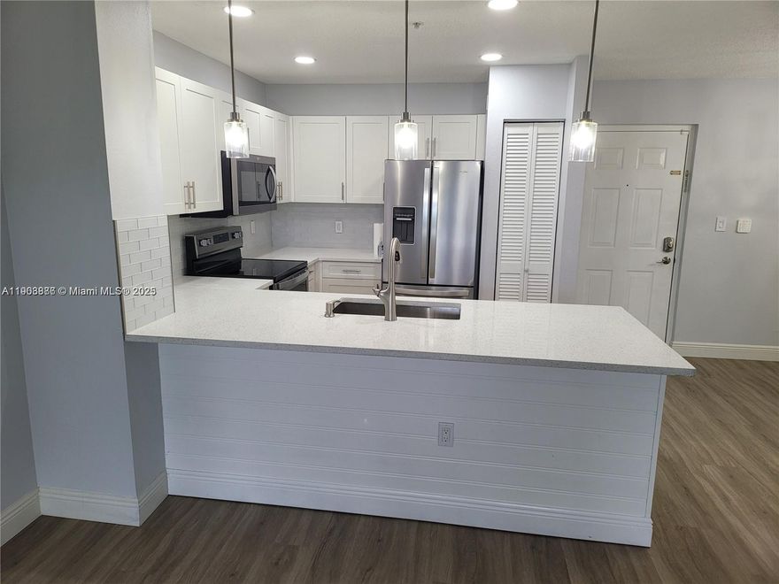 Beautiful 2 bedroom / 1 bath 3rd floor condo at Enclave at Doral. Unit offers high vaulted ceiling, Remodeled
 kitchen, bath and flooring. washer/dryer, and spacious closet space. Amenities include, pool, sauna, tennis court,
 gym, racquetball court. ONE parking spot. Water not included. Text me for showings available for occupancy
 JANUARY 1st. 2026.