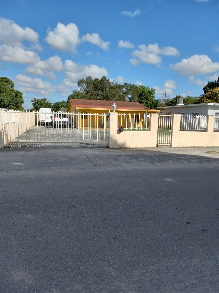 THE TROPICS AMD - Residential