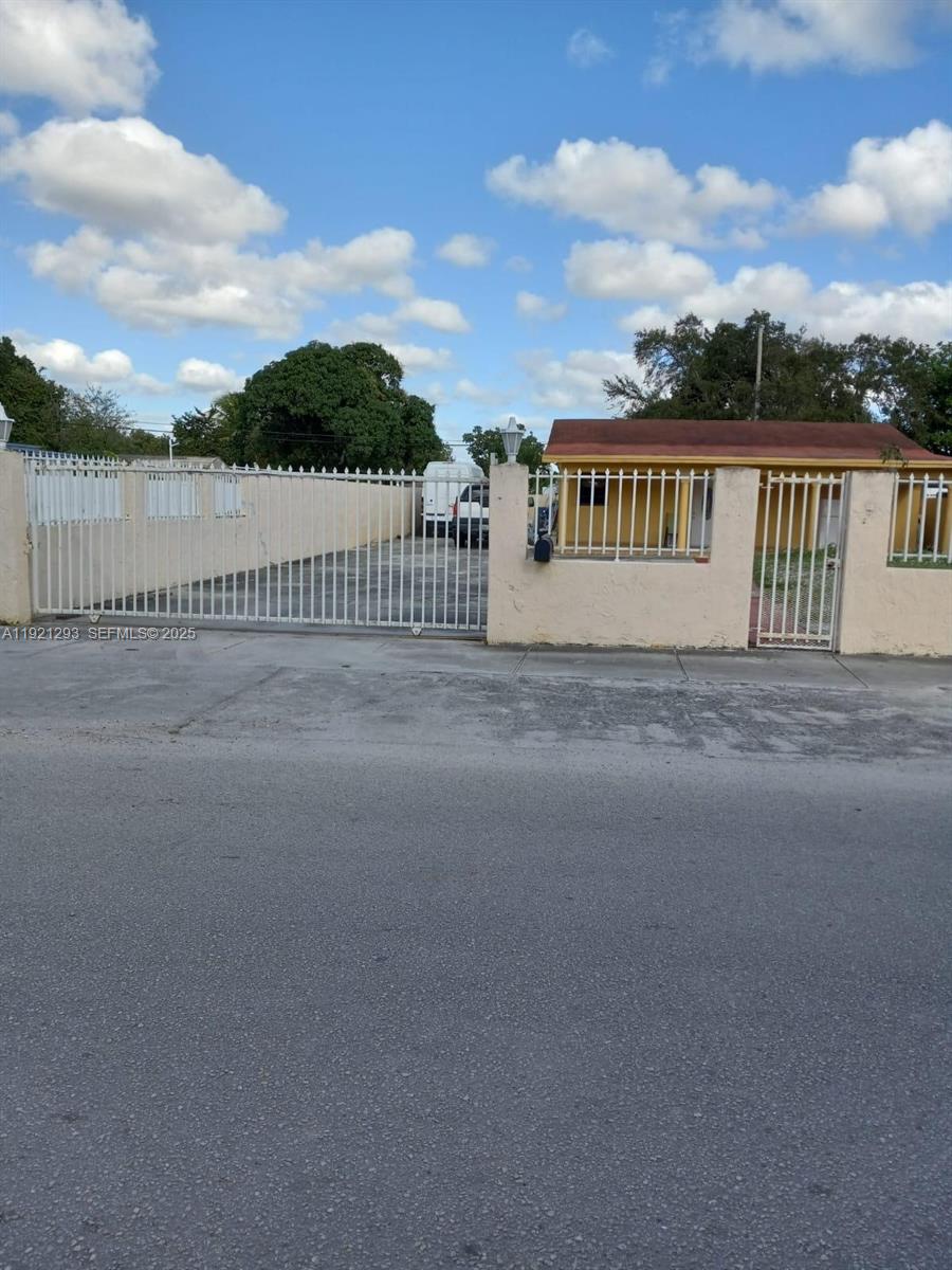 THE TROPICS AMD - Residential