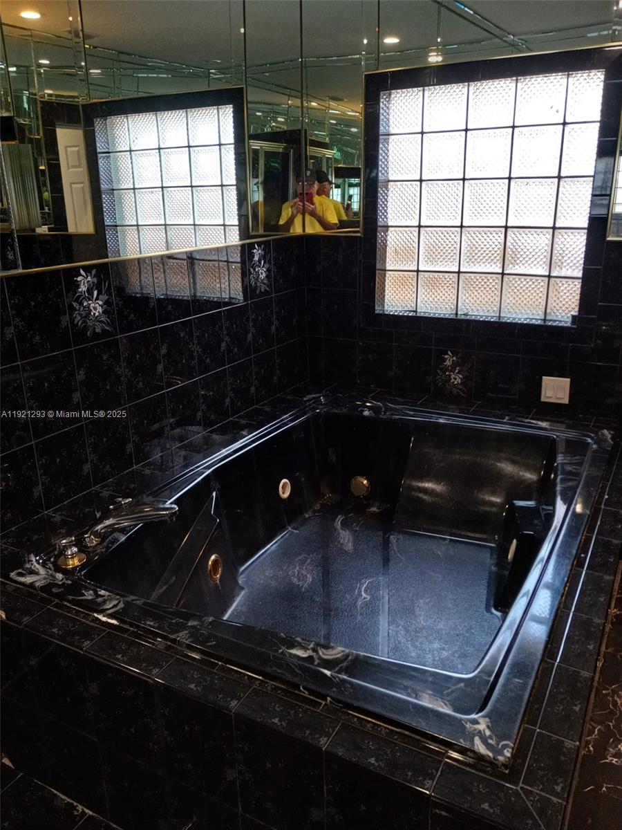 THE TROPICS AMD - Residential