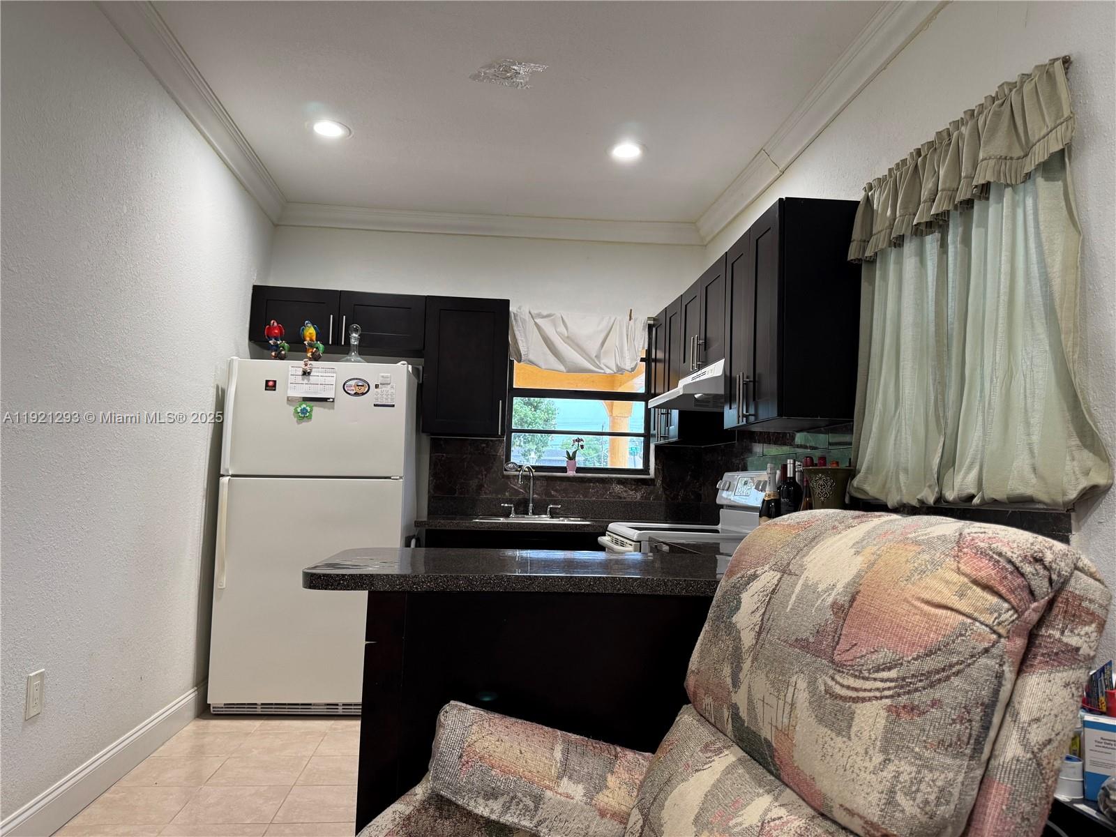 THE TROPICS AMD - Residential