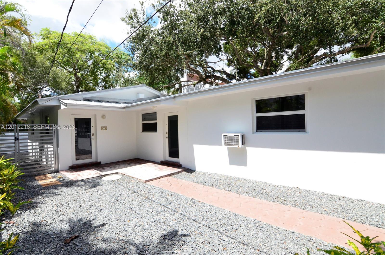 3050 VIRGINIA ST Front