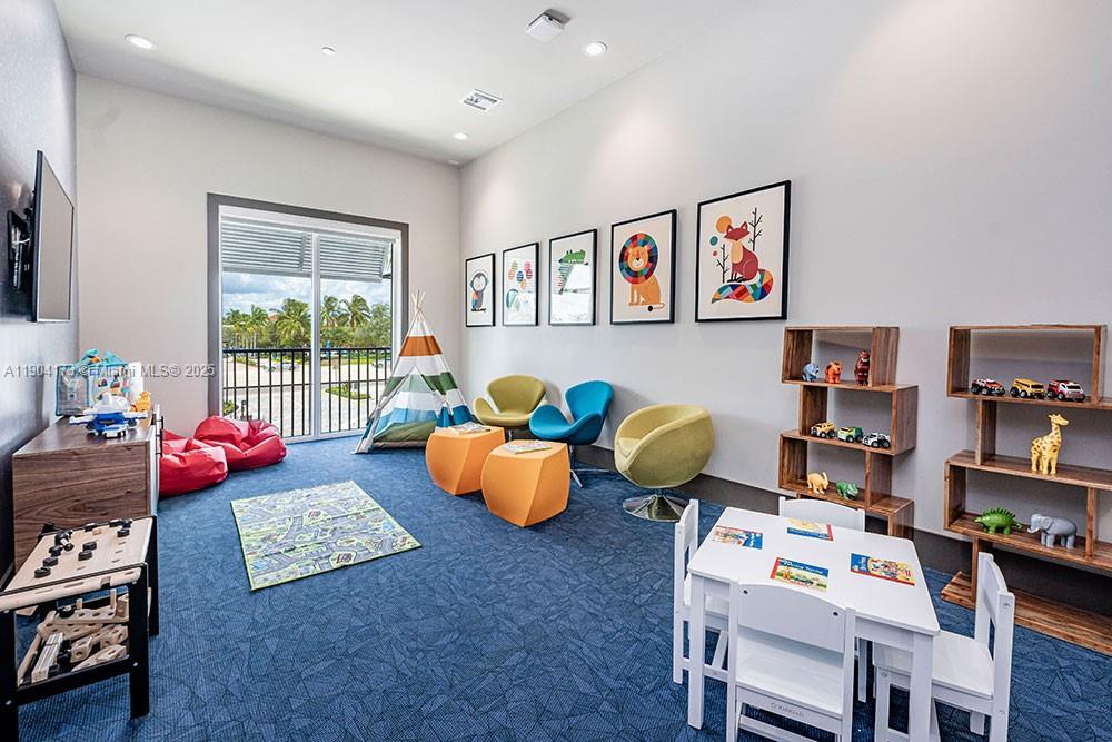 TAMARAC VILLAGE - Residential Lease