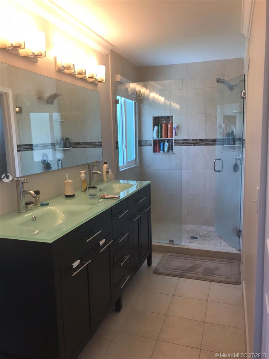 SERENA LAKES - Residential