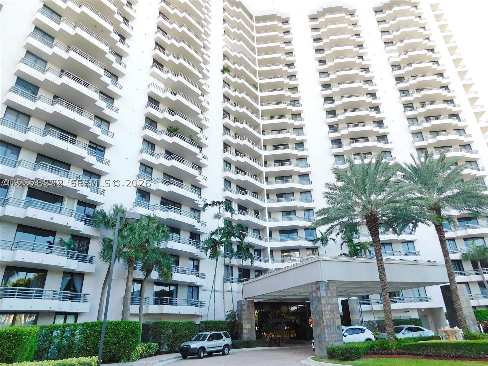 3300 NE 191 St 1002
