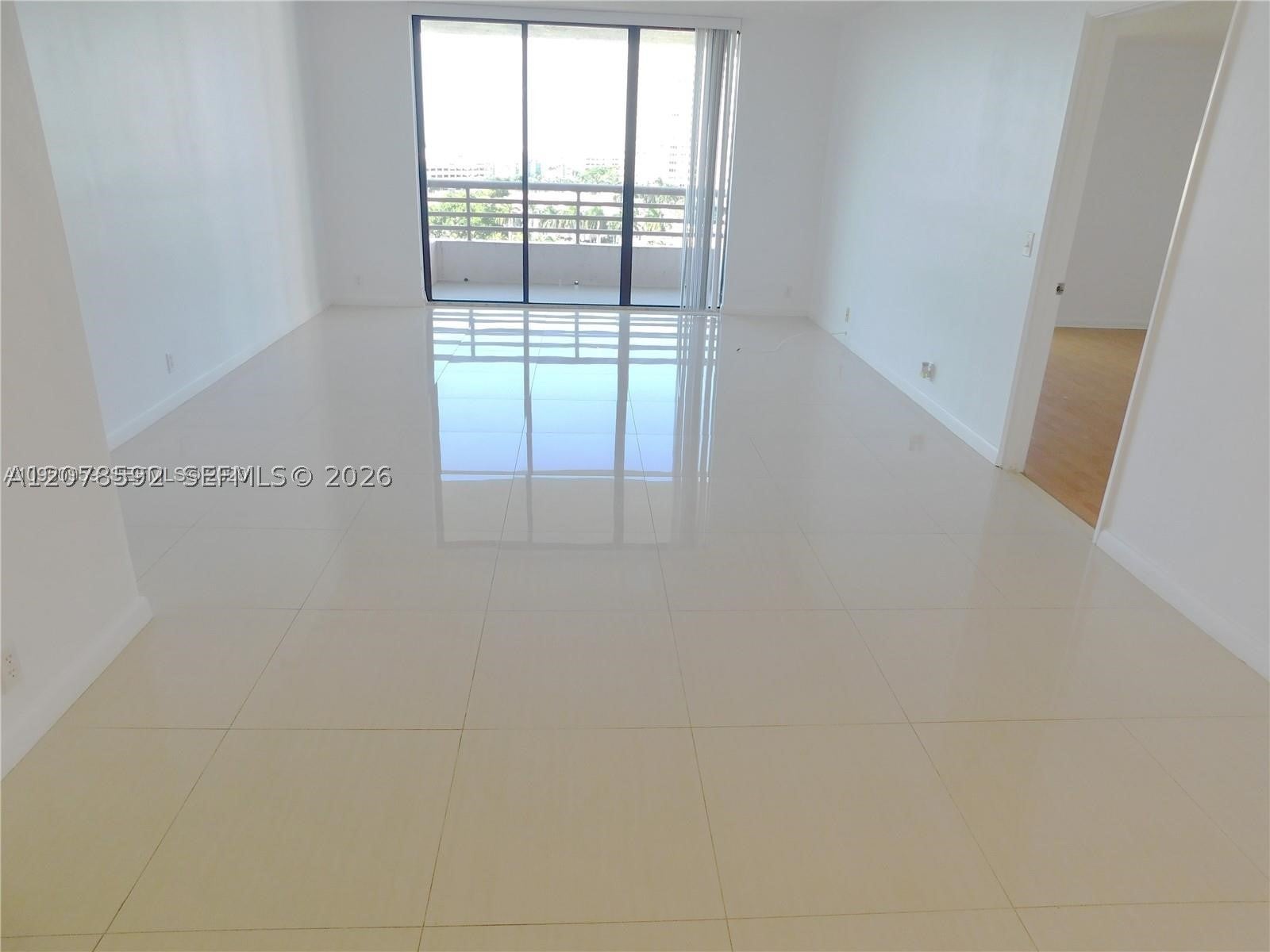 3300 NE 191 St 1002