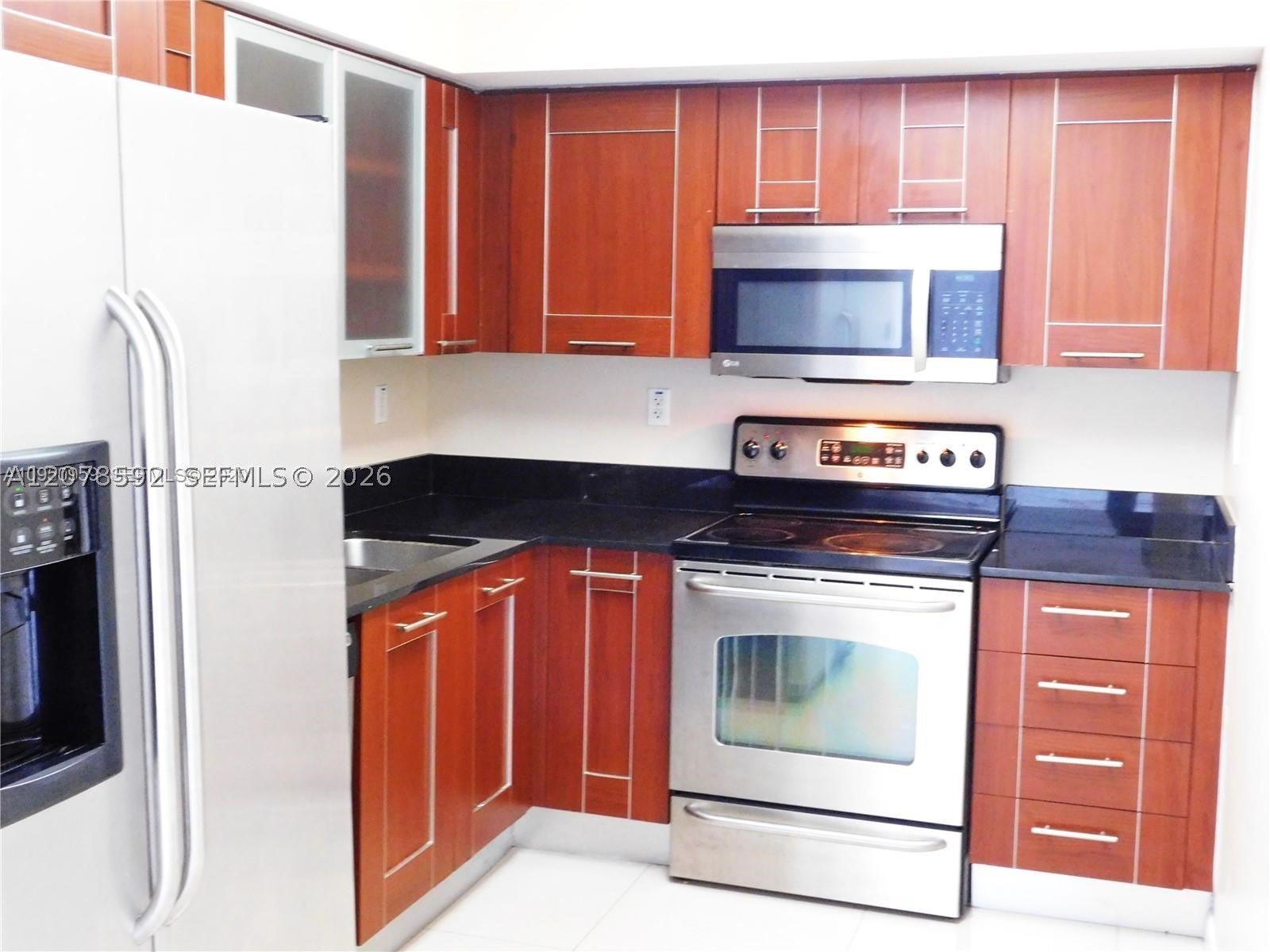3300 NE 191 St 1002