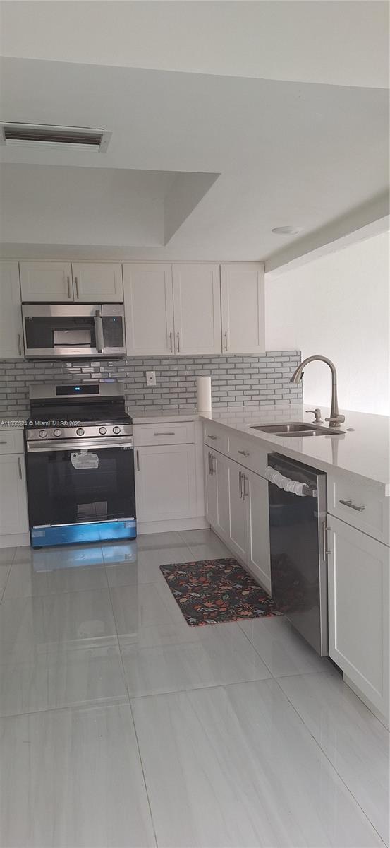 KNOLLS 1ST SECTION - Residential