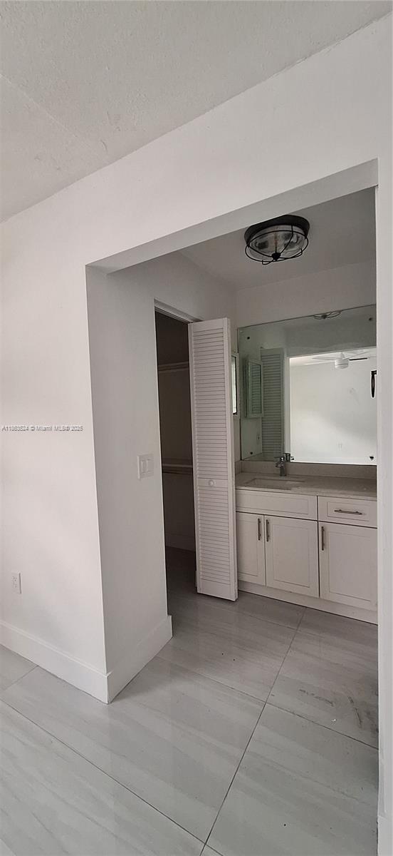 KNOLLS 1ST SECTION - Residential