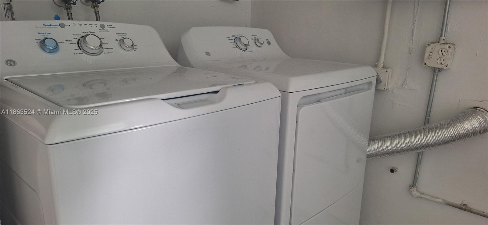 KNOLLS 1ST SECTION - Residential