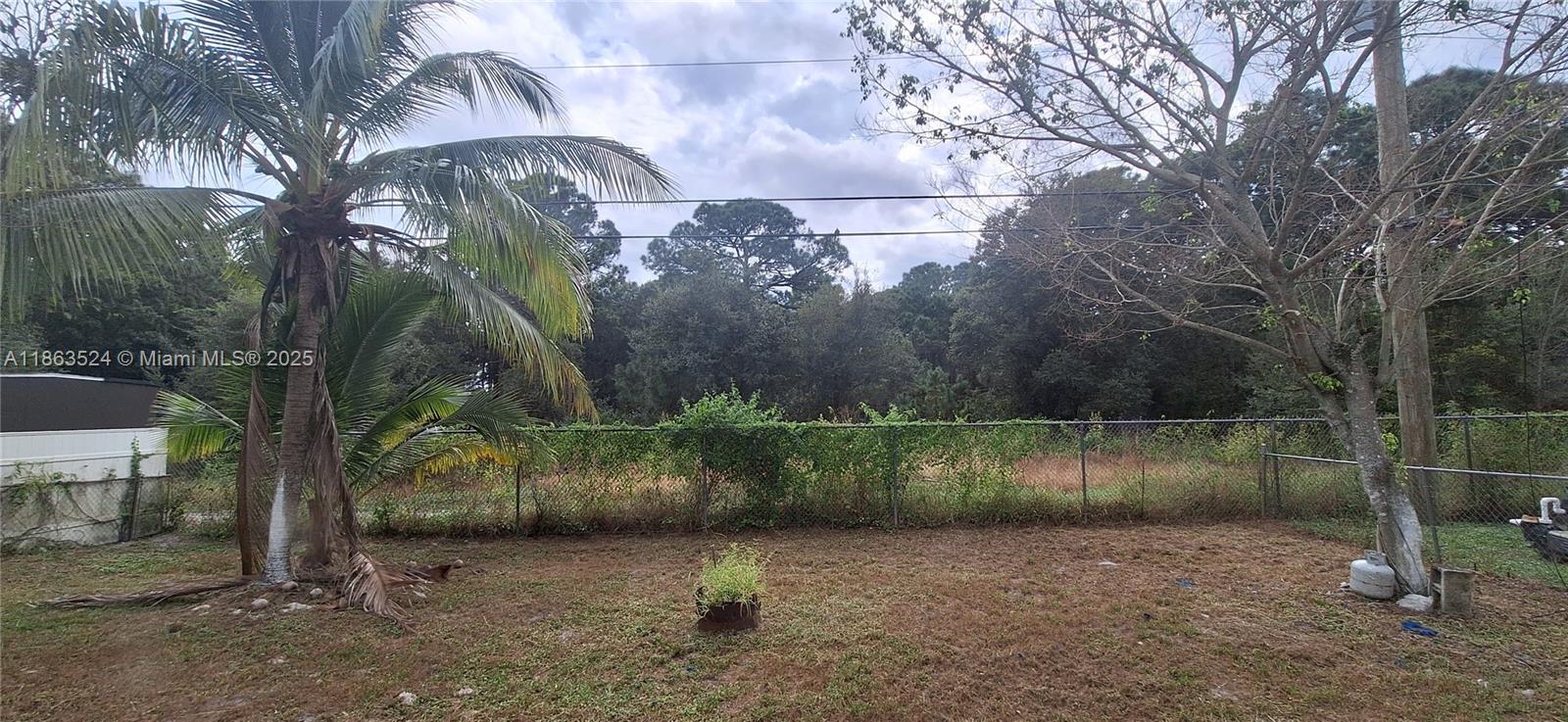 KNOLLS 1ST SECTION - Residential