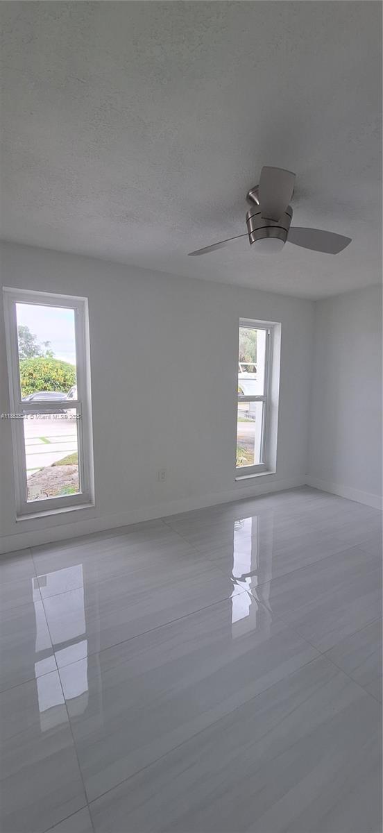 KNOLLS 1ST SECTION - Residential