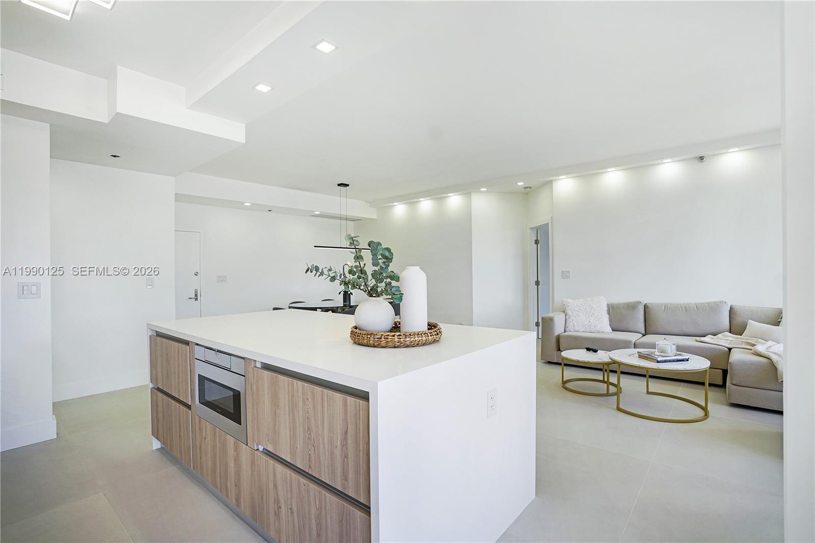 19101 NE 36th Ct 111