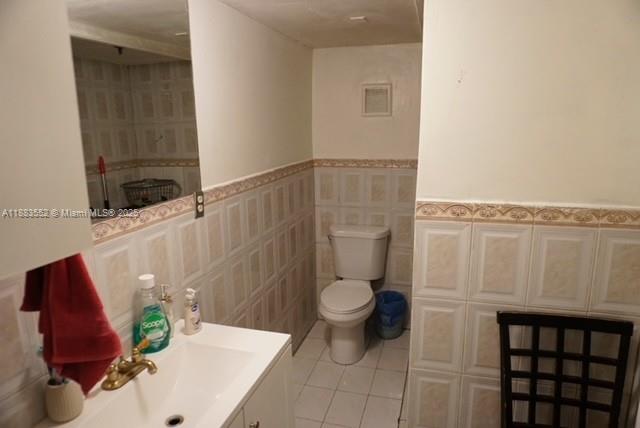 THE PRADO CONDO - Residential