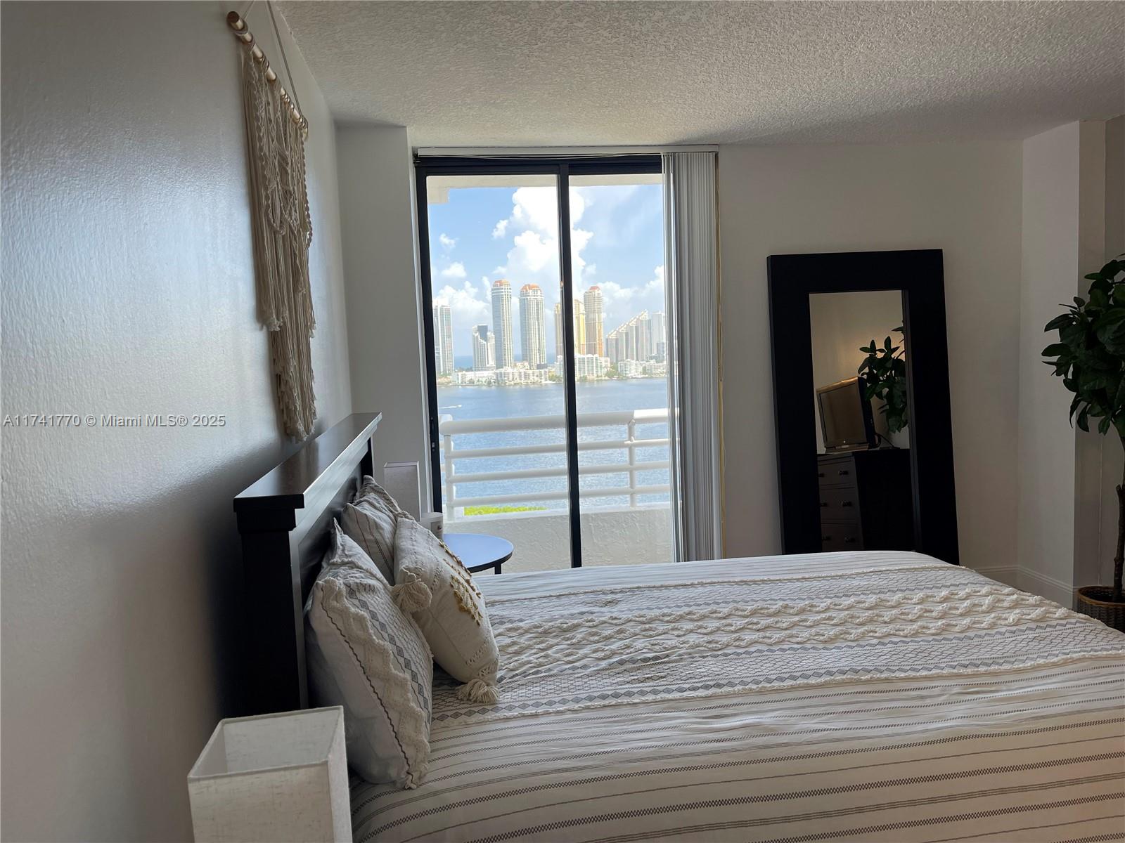 PARC CENTRAL AVENTURA EAS - Residential