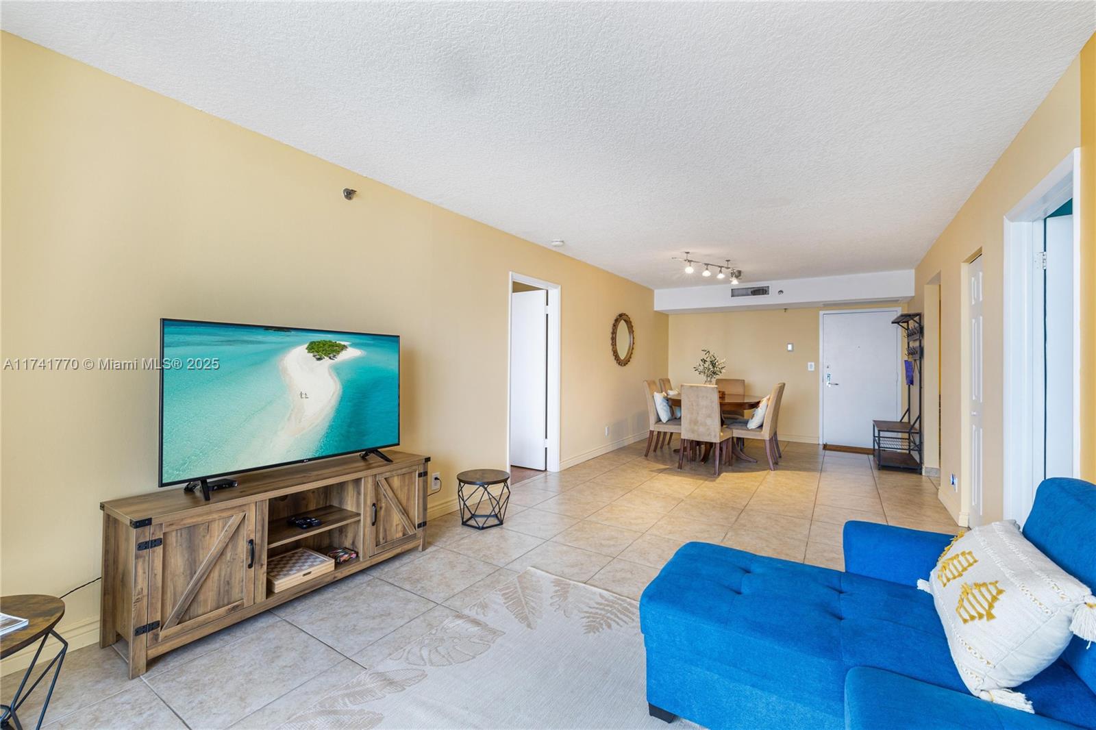 PARC CENTRAL AVENTURA EAS - Residential