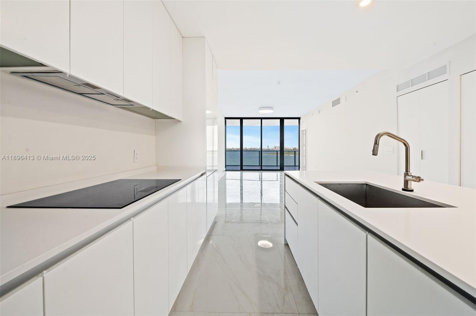 ARIA RESERVE - Residential Lease