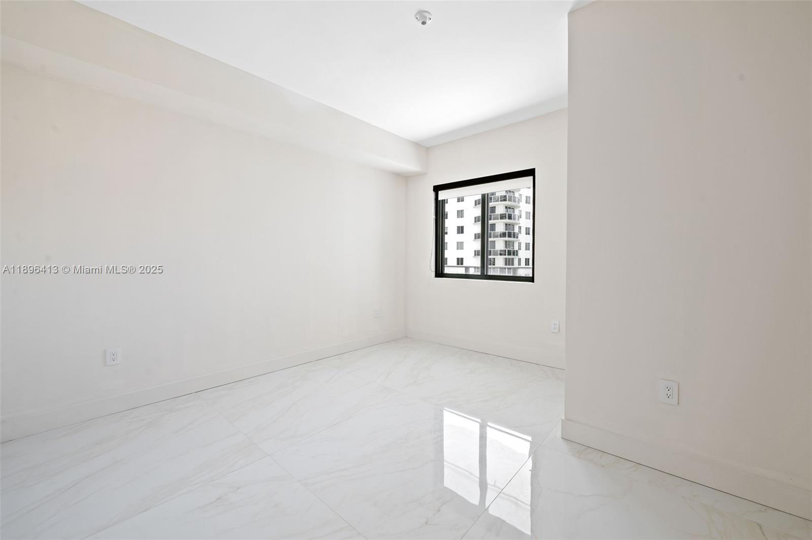 ARIA RESERVE - Residential Lease