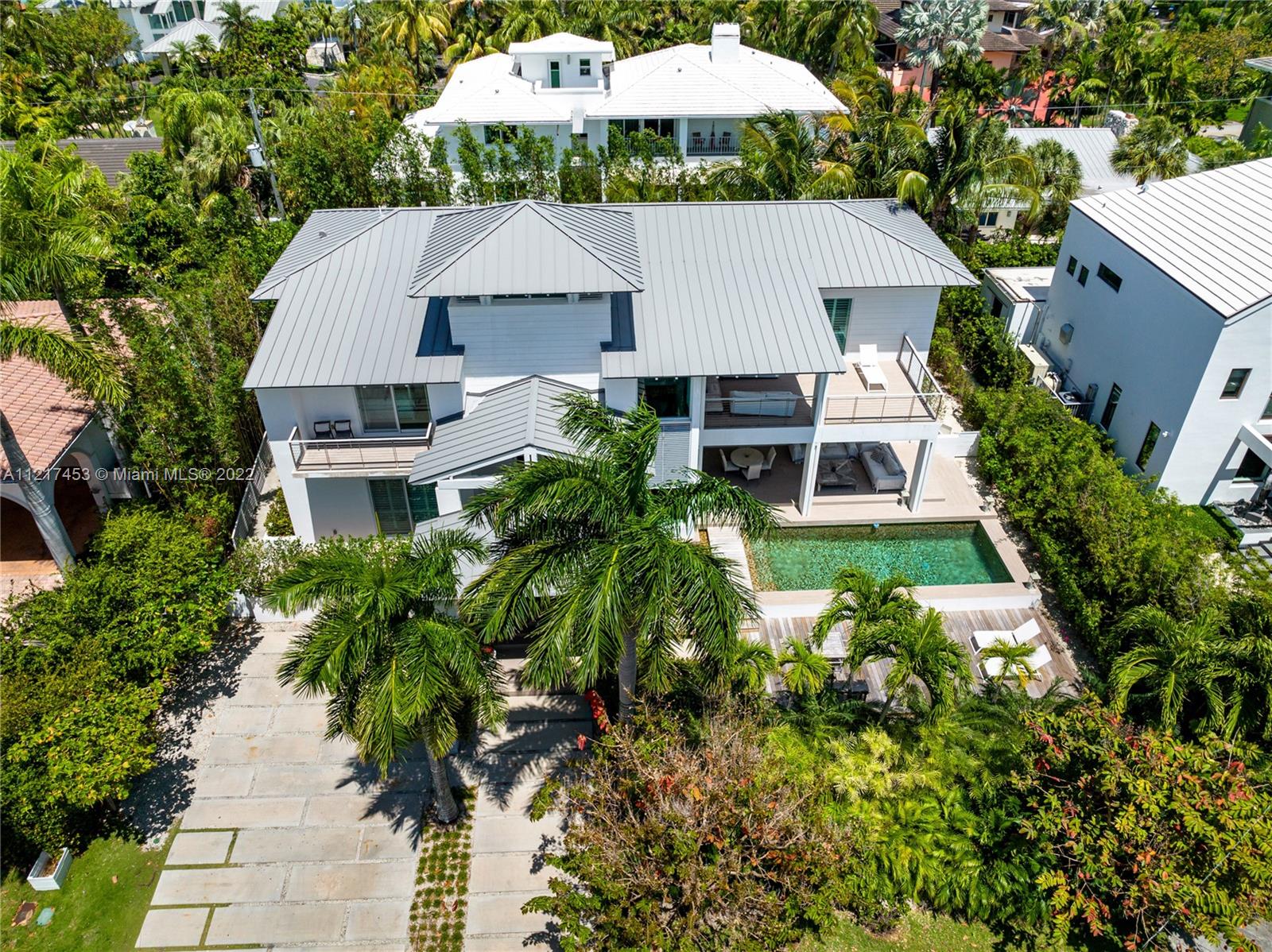 MASHTA ISLAND A REPLAT OF - Residential