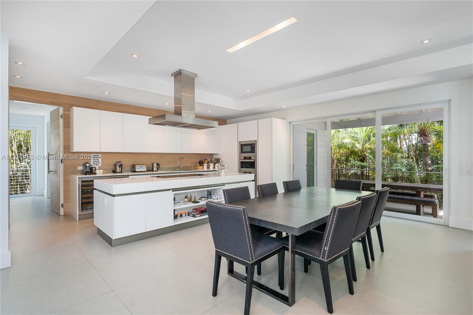 MASHTA ISLAND A REPLAT OF - Residential