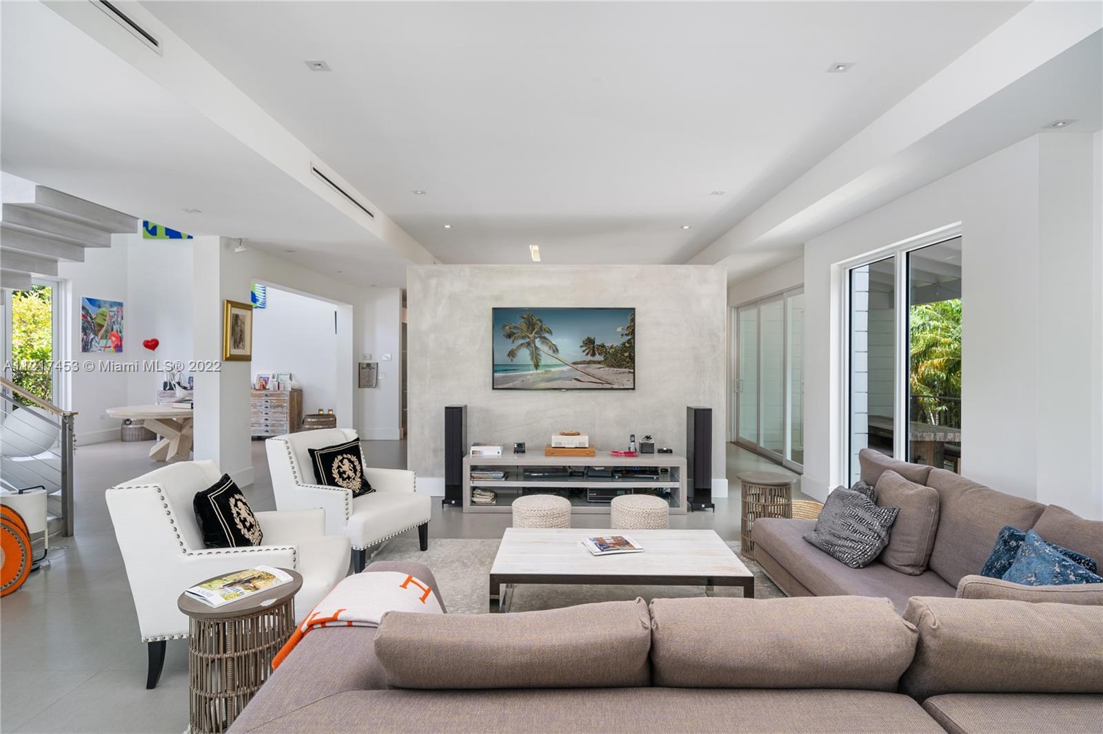 MASHTA ISLAND A REPLAT OF - Residential