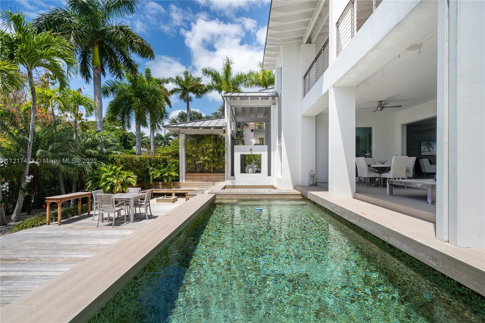 MASHTA ISLAND A REPLAT OF - Residential