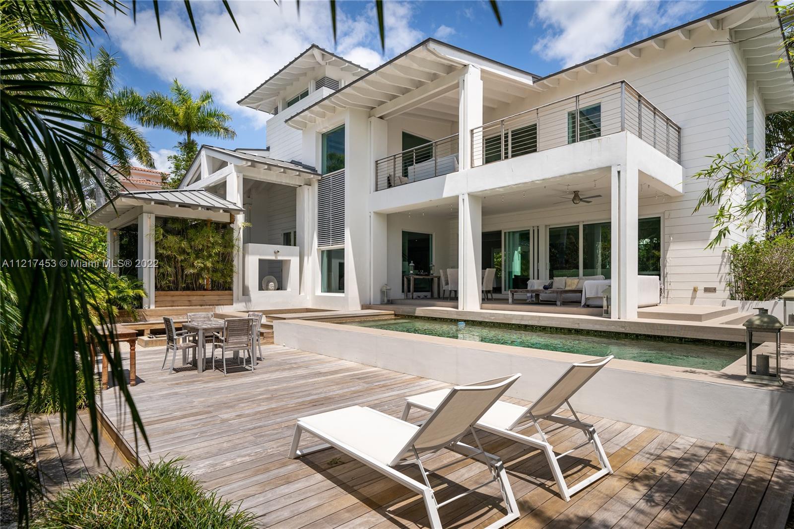 MASHTA ISLAND A REPLAT OF - Residential