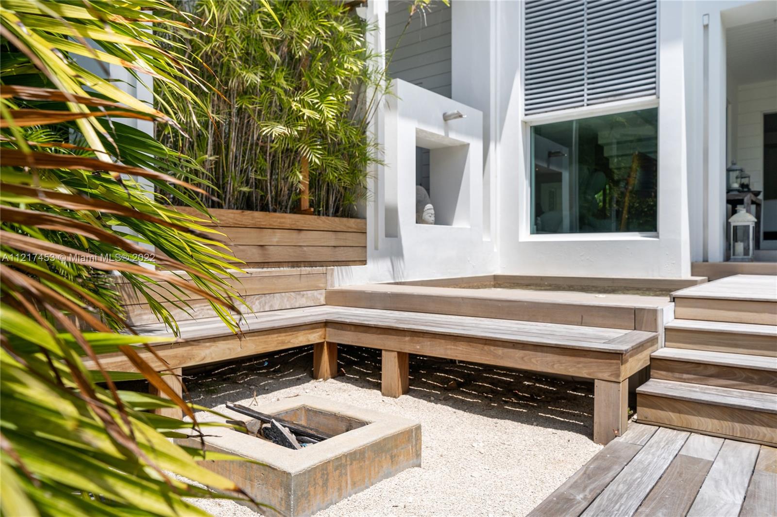 MASHTA ISLAND A REPLAT OF - Residential