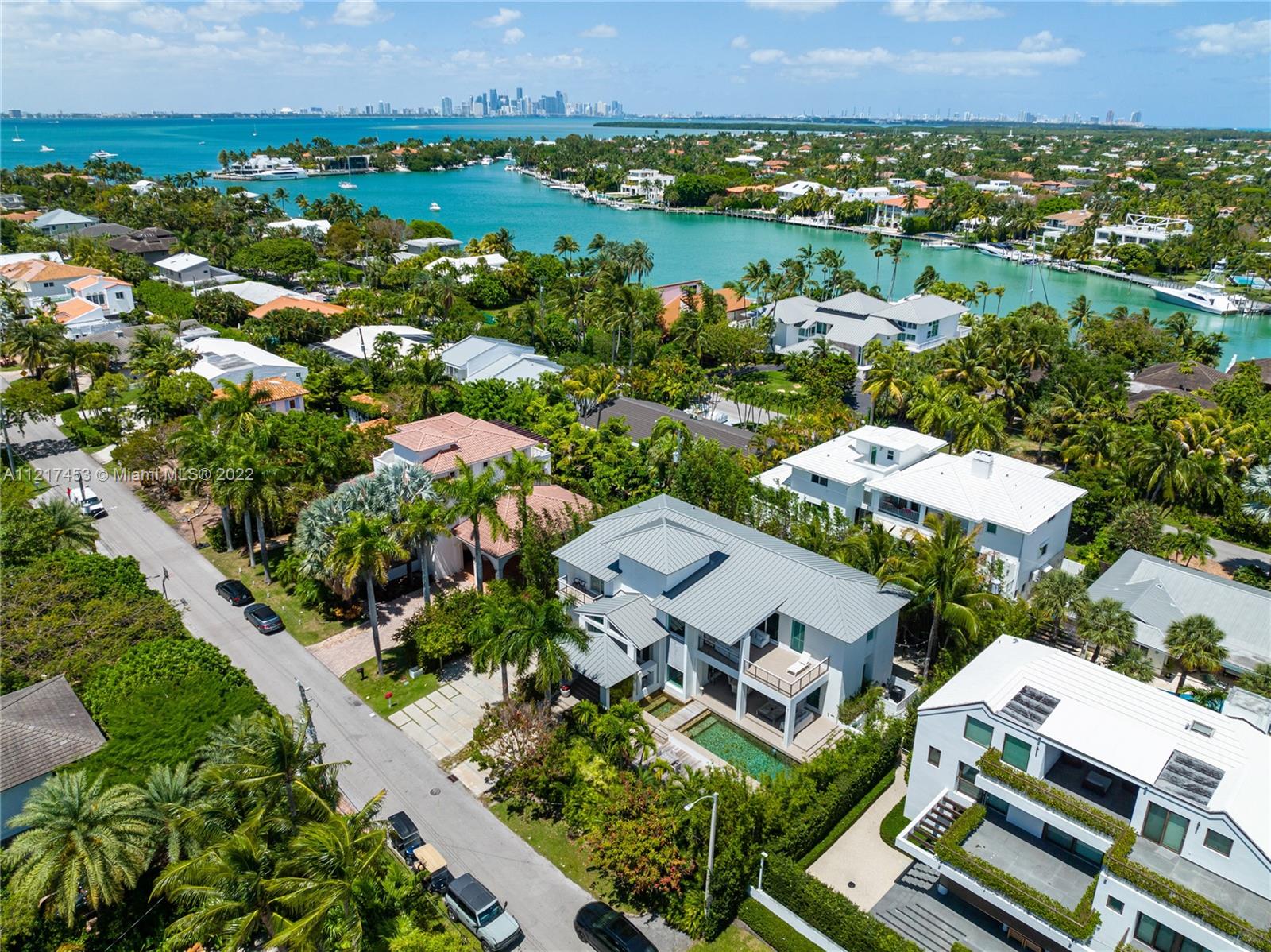 MASHTA ISLAND A REPLAT OF - Residential