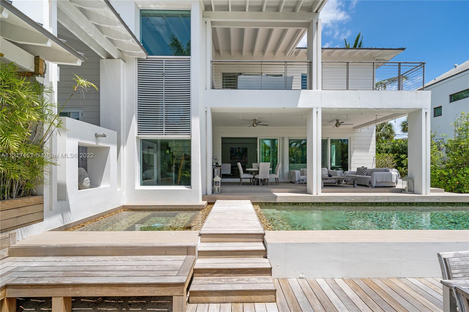 MASHTA ISLAND A REPLAT OF - Residential