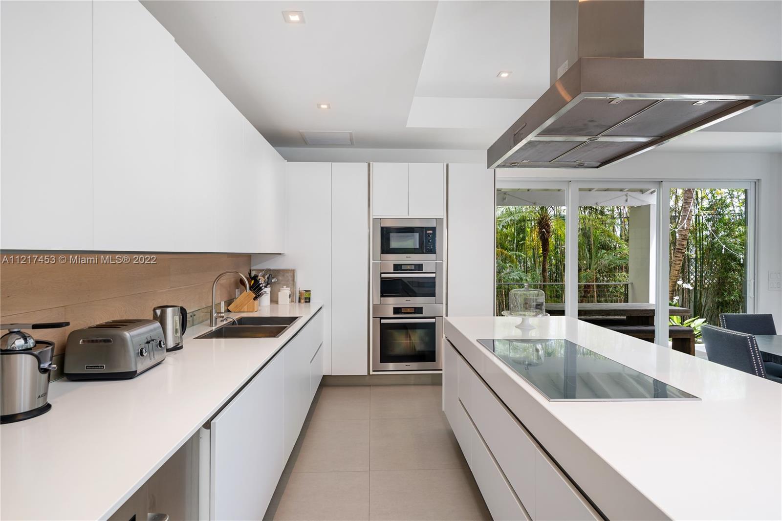 MASHTA ISLAND A REPLAT OF - Residential