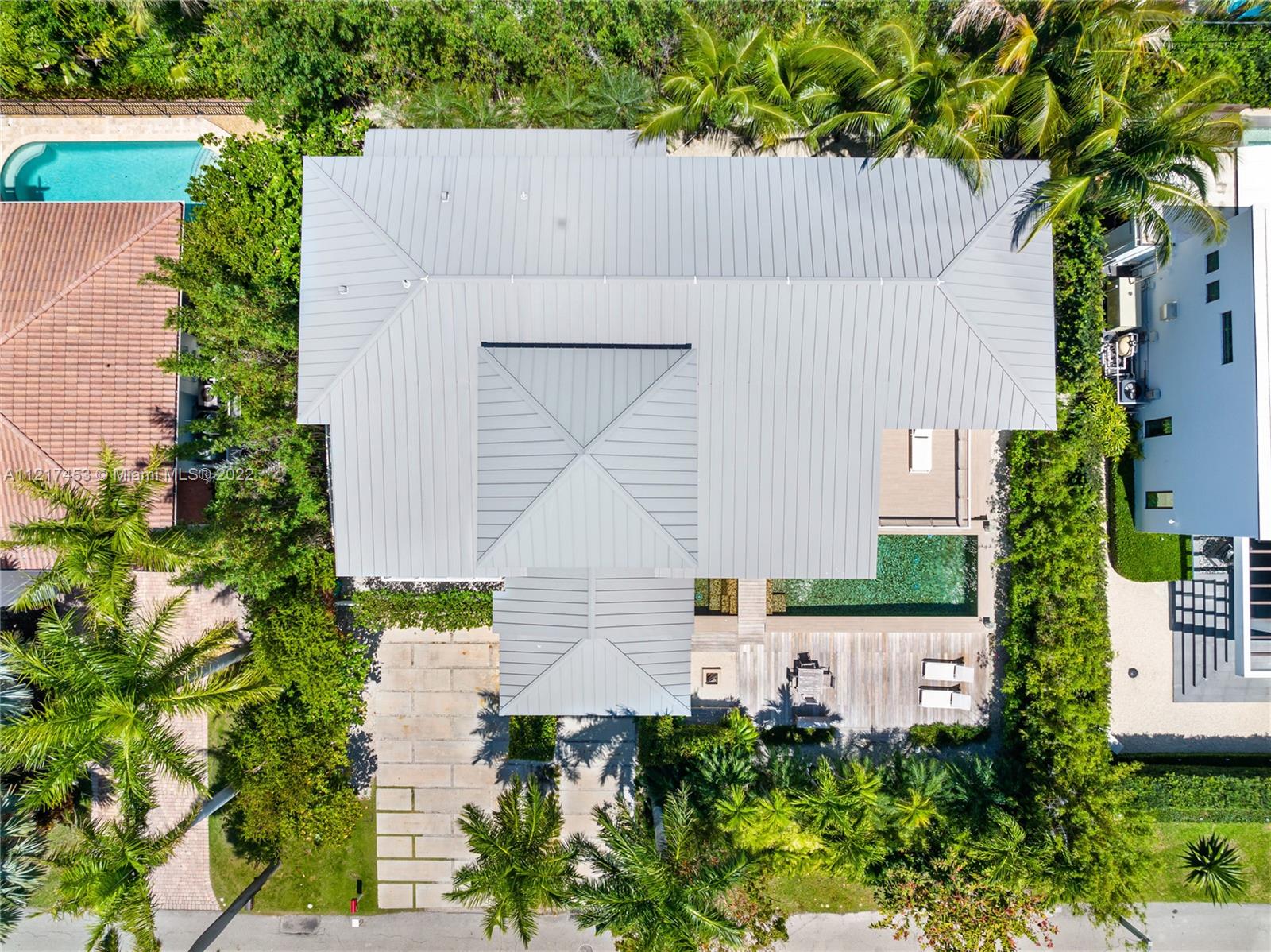 MASHTA ISLAND A REPLAT OF - Residential