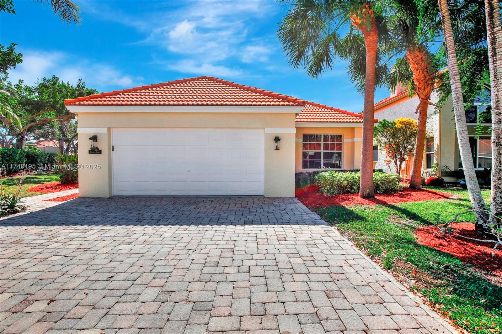 Rental Property at 9148 Magnolia Ct, Davie, Broward County, Florida - Bedrooms: 3 
Bathrooms: 2  - $3,900 MO.