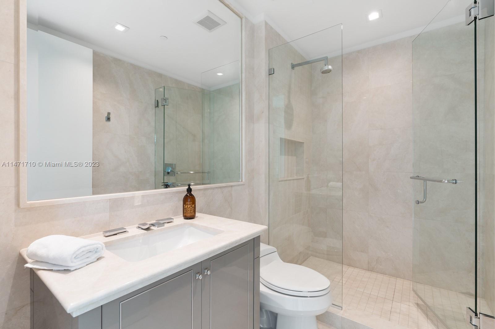 ALTOS DEL MAR NO. 5 - Residential