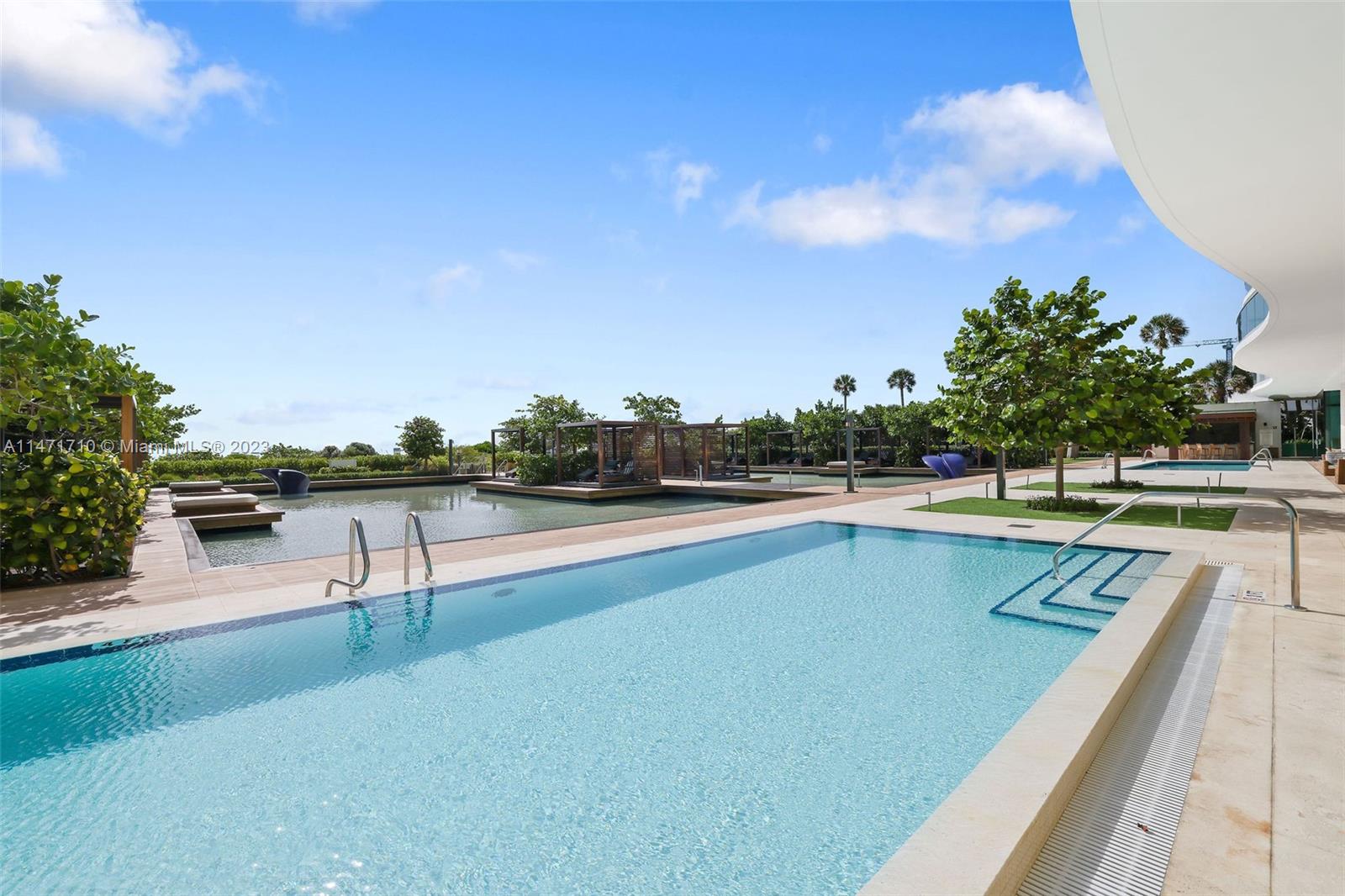 ALTOS DEL MAR NO. 5 - Residential