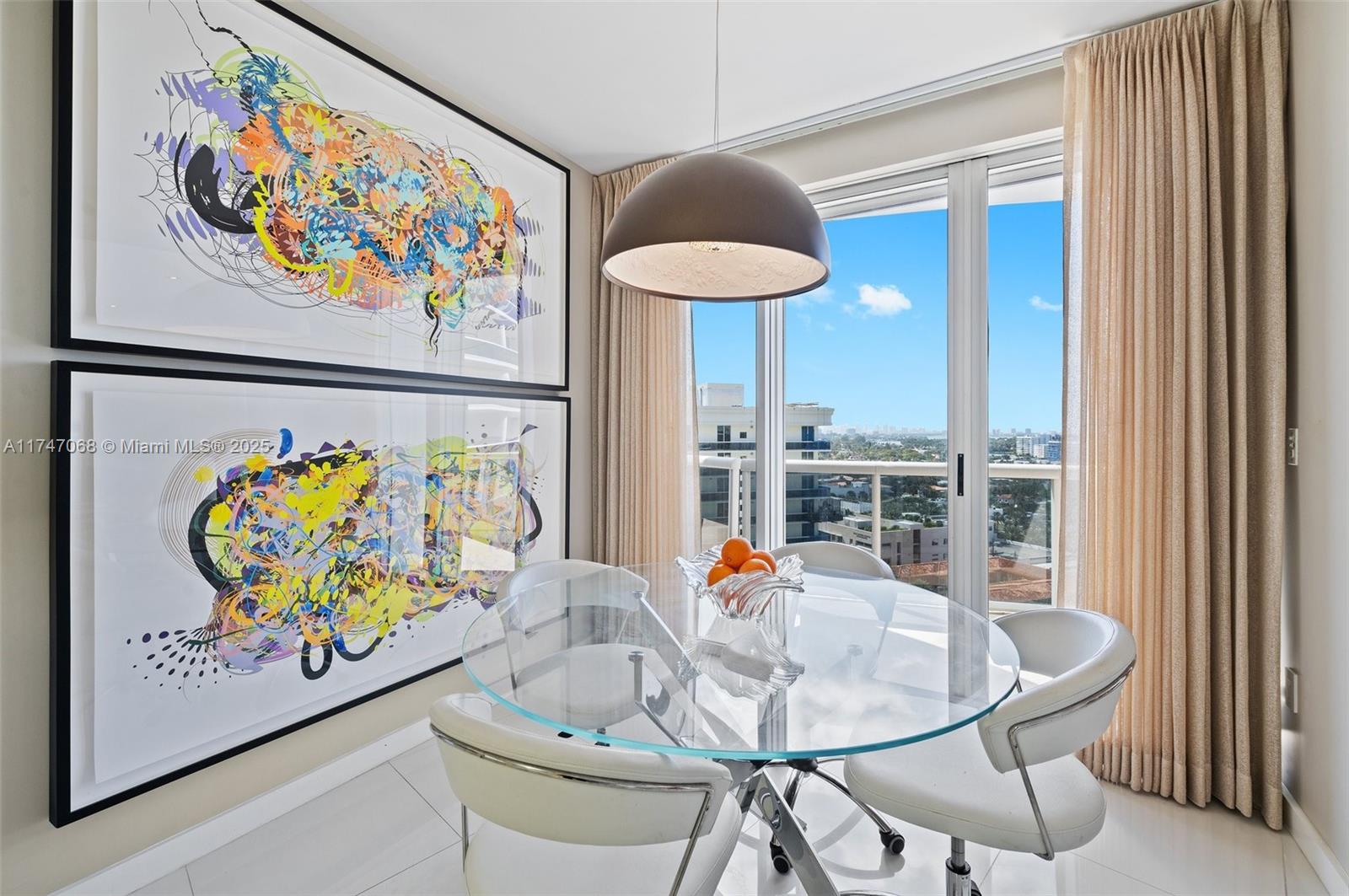 MAJESTIC TOWER - Residential