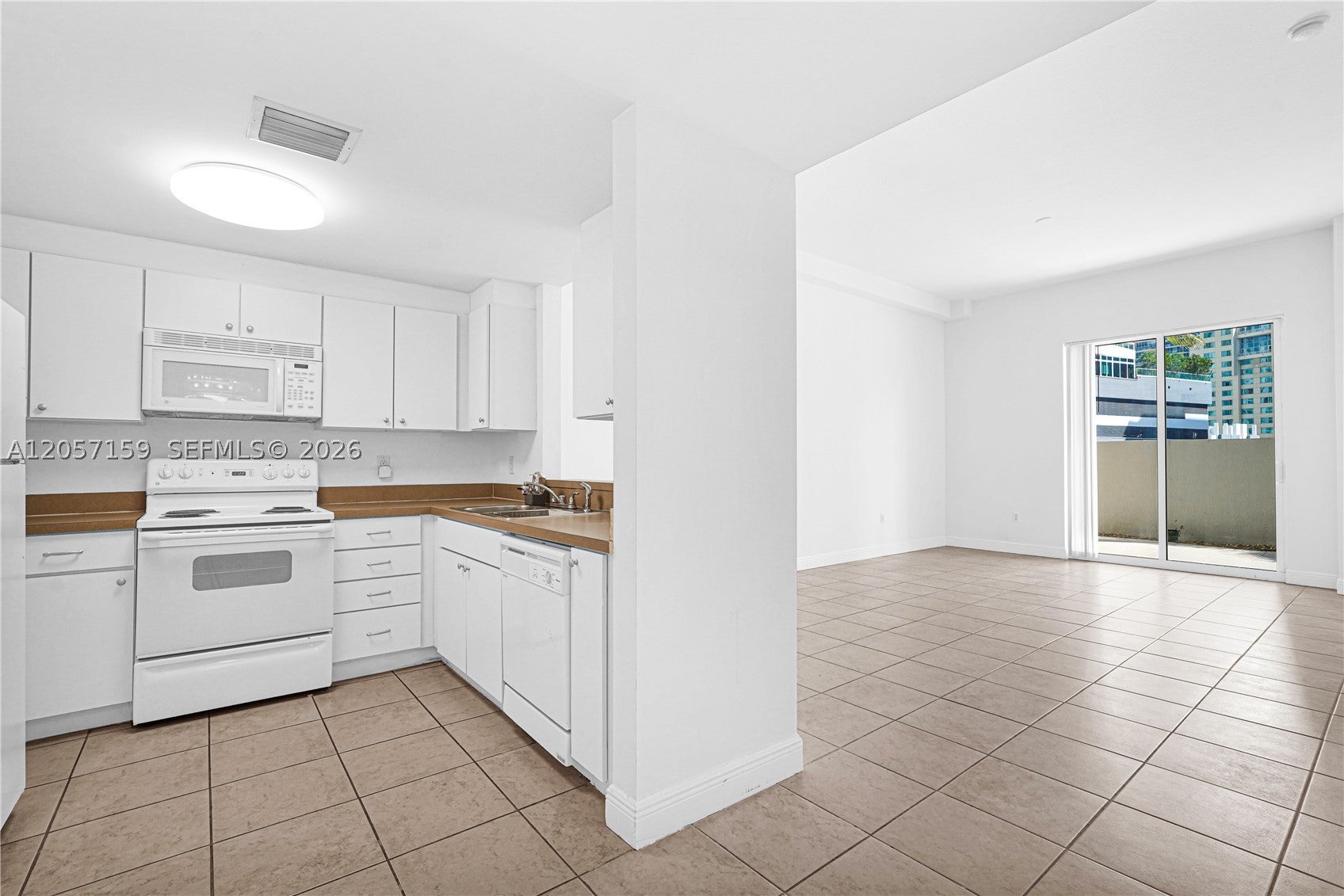 1250 S Miami Ave 812