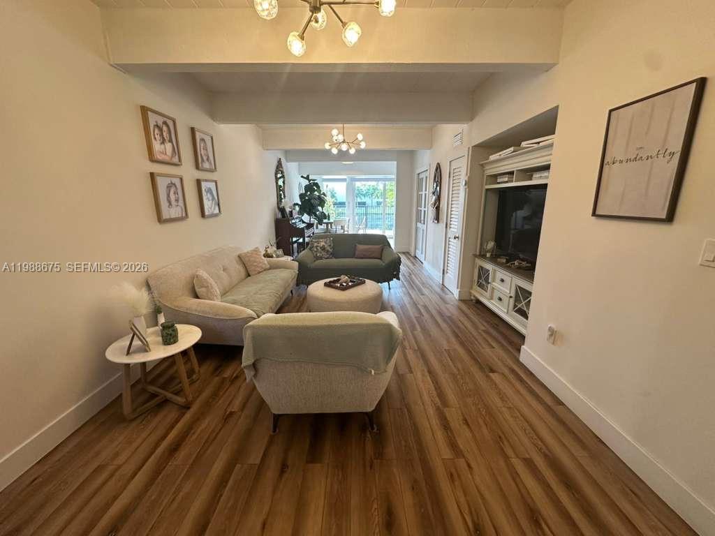 SUNSET PARK LAKE VILLAS S - Residential