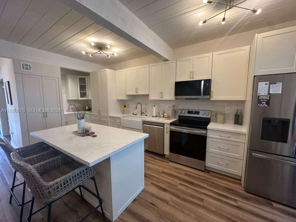 SUNSET PARK LAKE VILLAS S - Residential