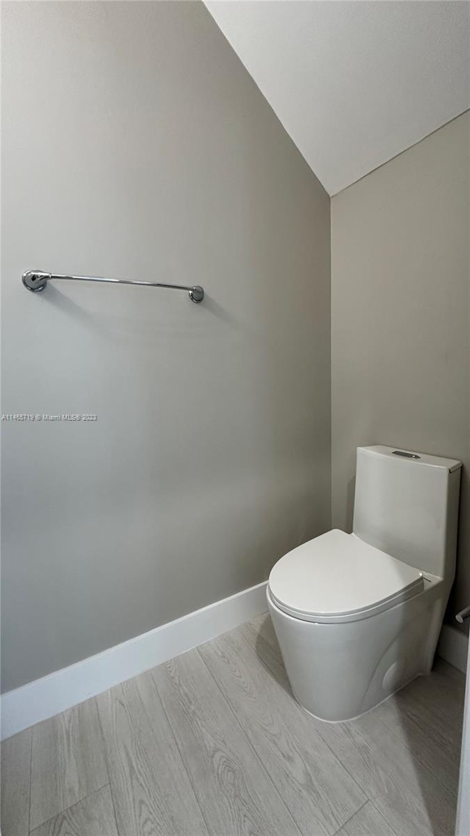 SECTORS 3 & 4 BOUNDARY PL - Residential Lease