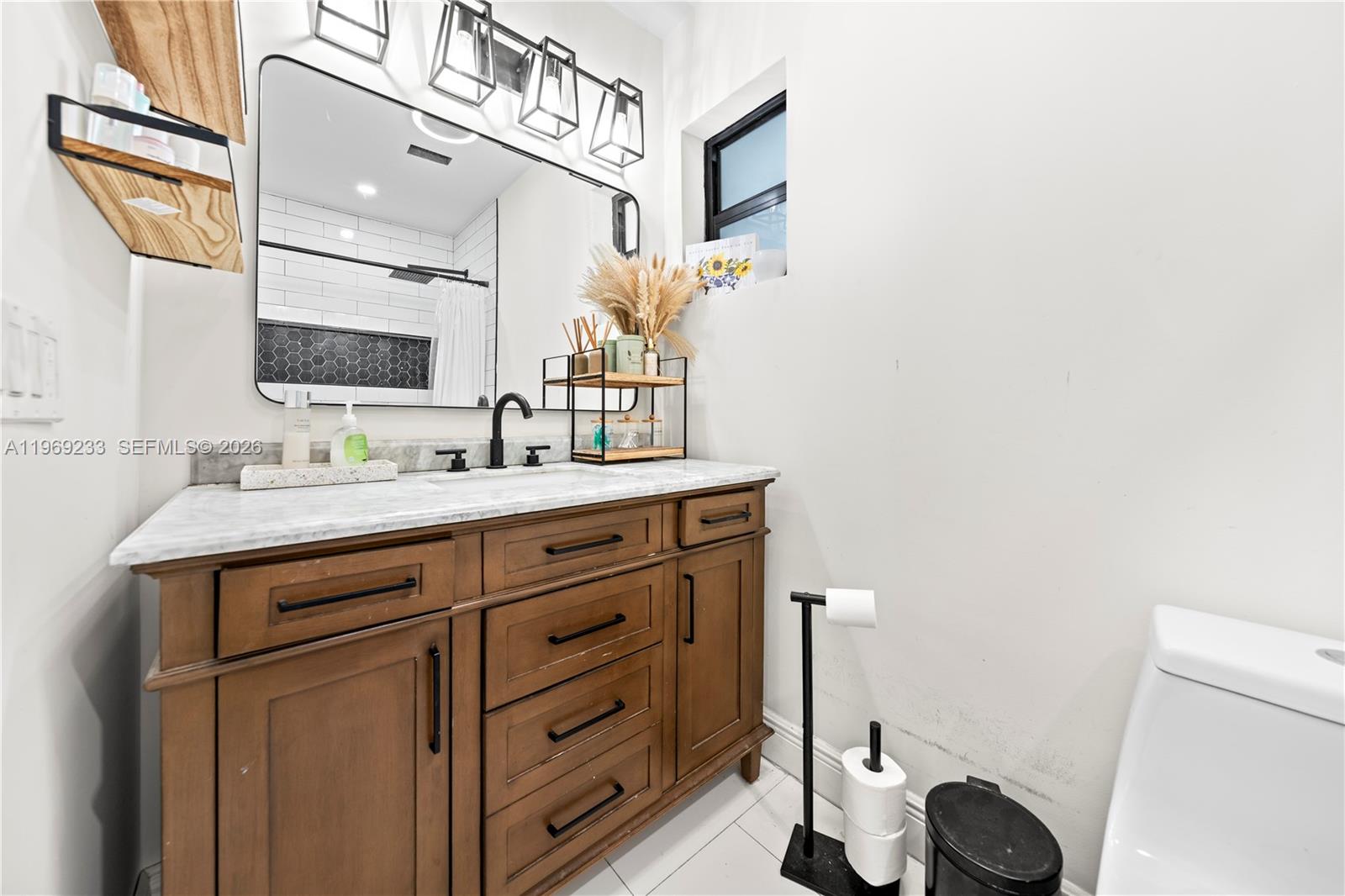 PALM SPRINGS LAKES 5TH AD - Residential Lease