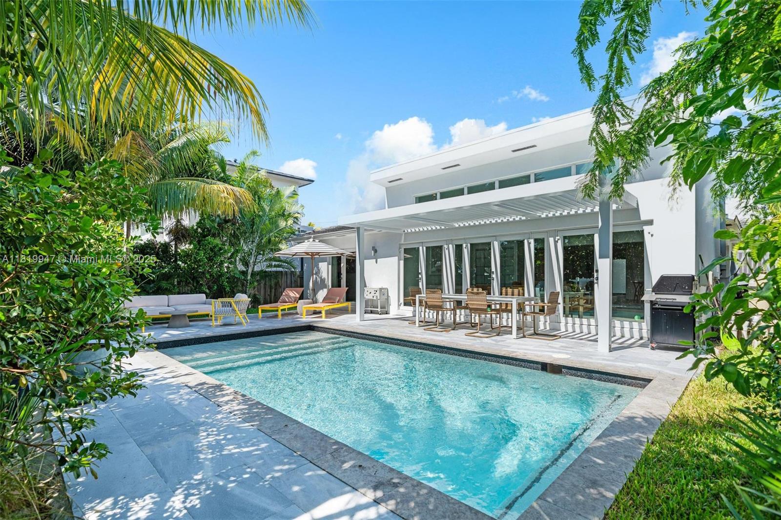 BISCAYNE POINT - Residential
