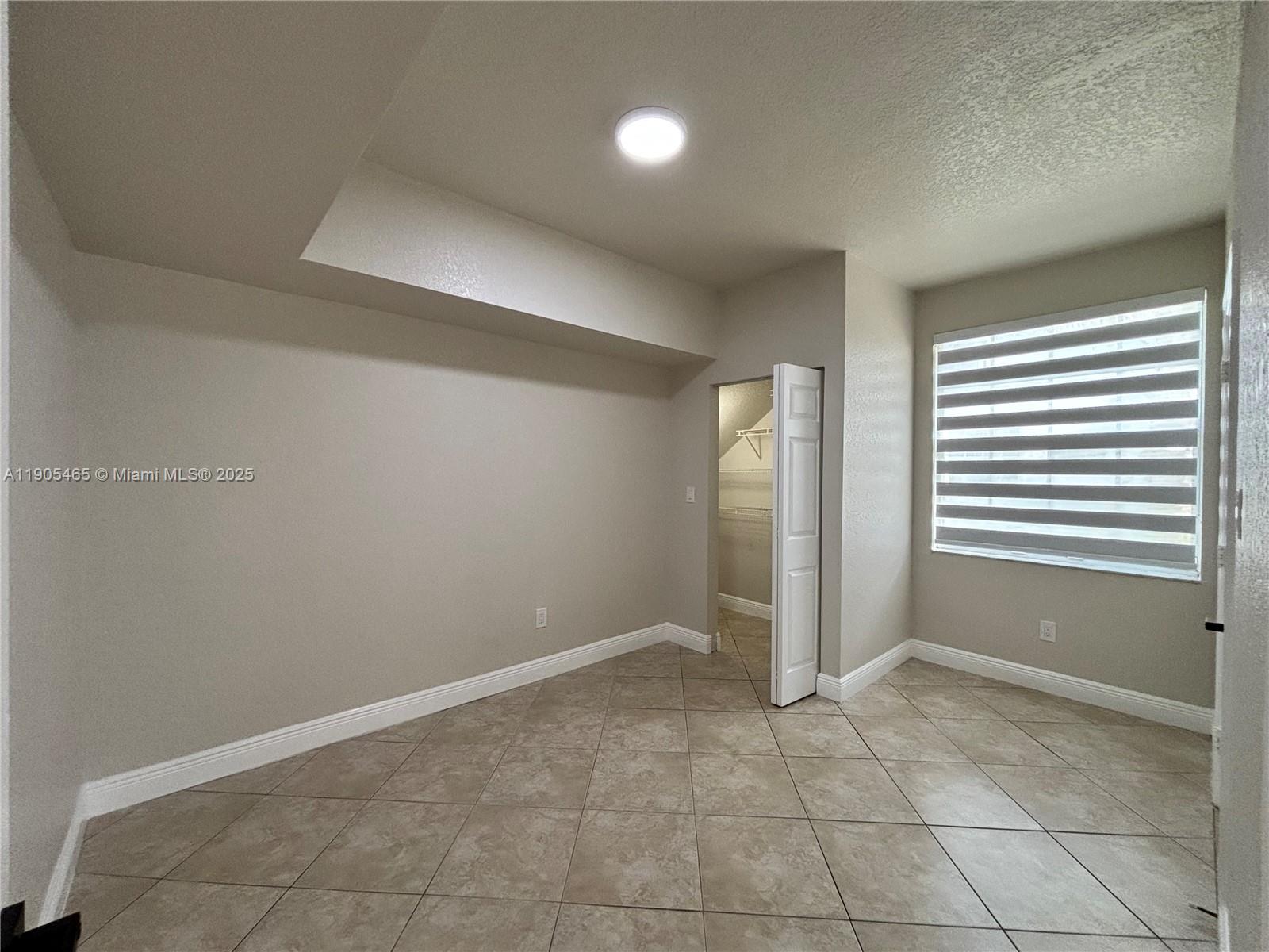 VILLAS DE TUSCANY CONDO - Residential Lease