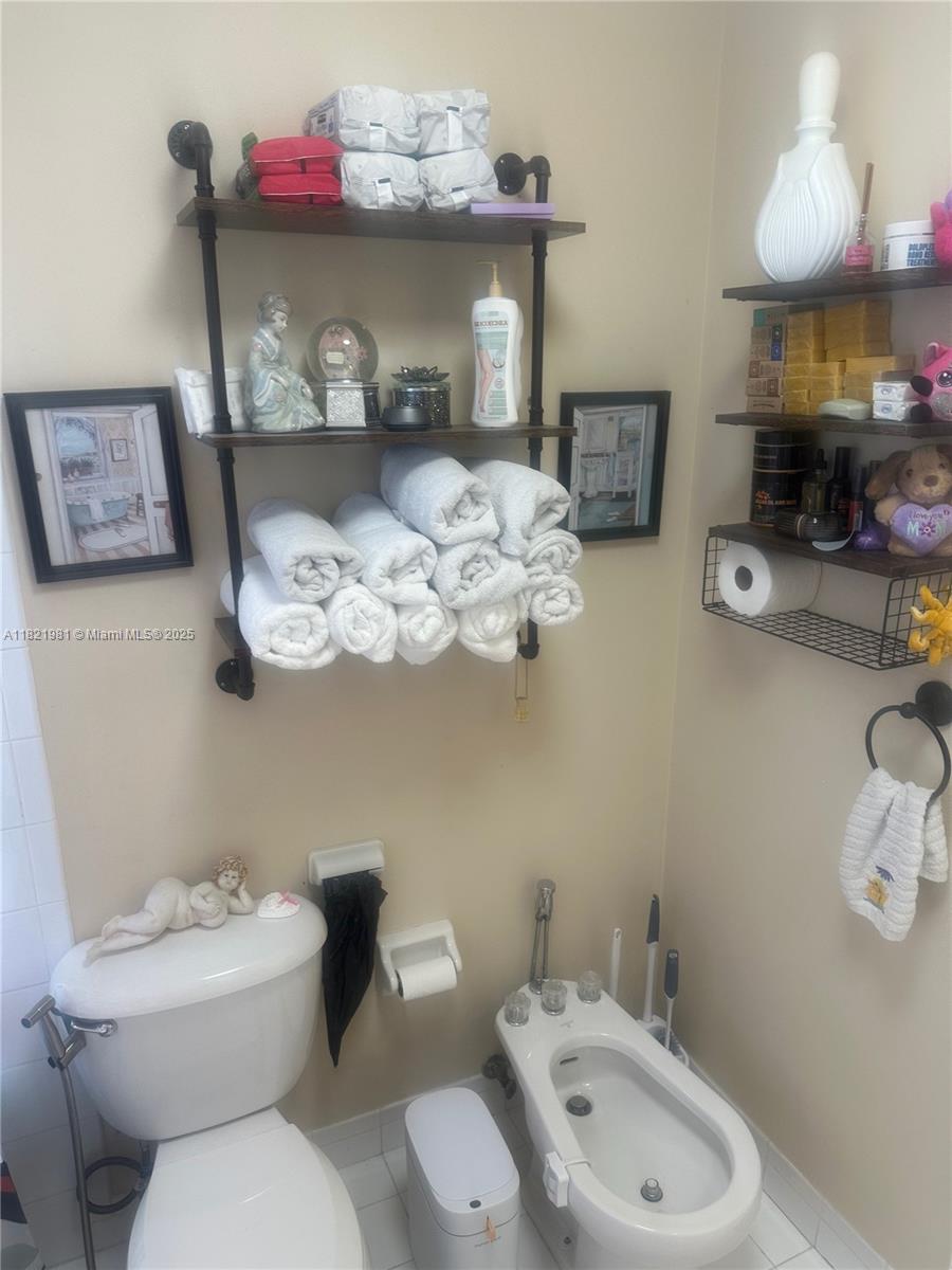 LAGUNA PONDS SEC I - Residential