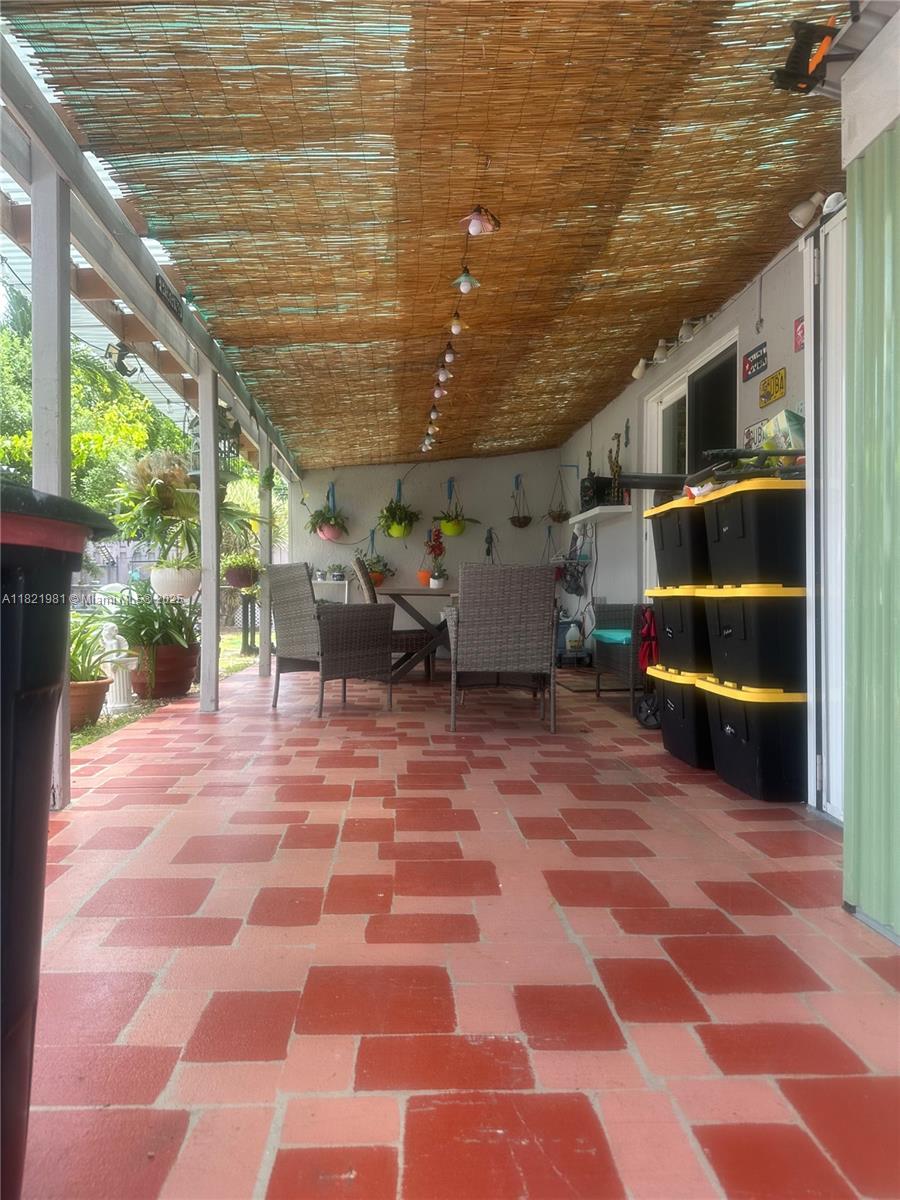 LAGUNA PONDS SEC I - Residential