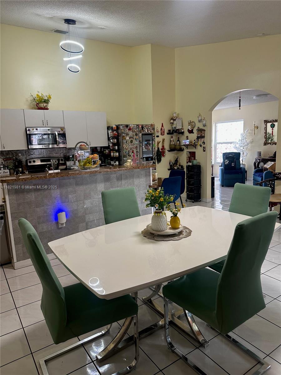 LAGUNA PONDS SEC I - Residential