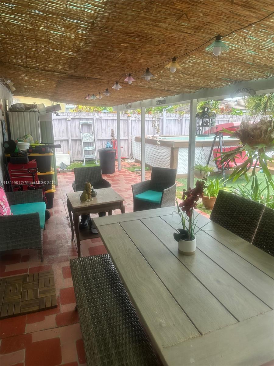 LAGUNA PONDS SEC I - Residential