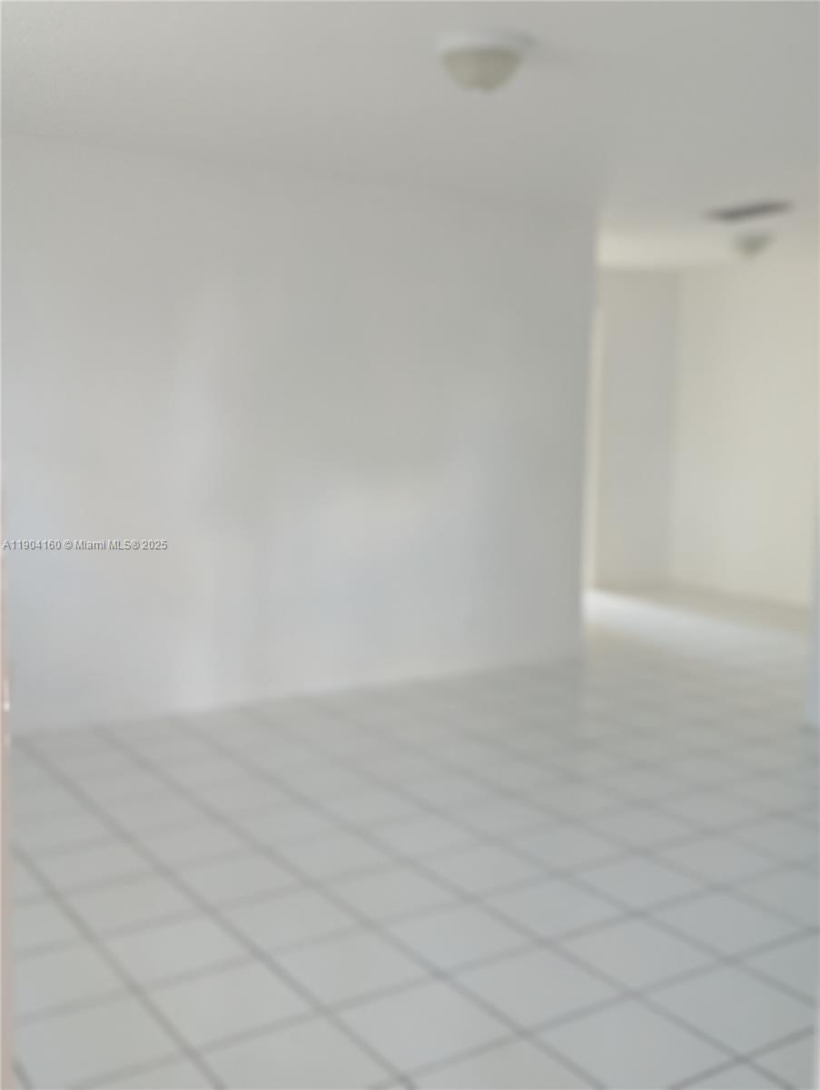 NORTH HOLLYWOOD - Residential Lease