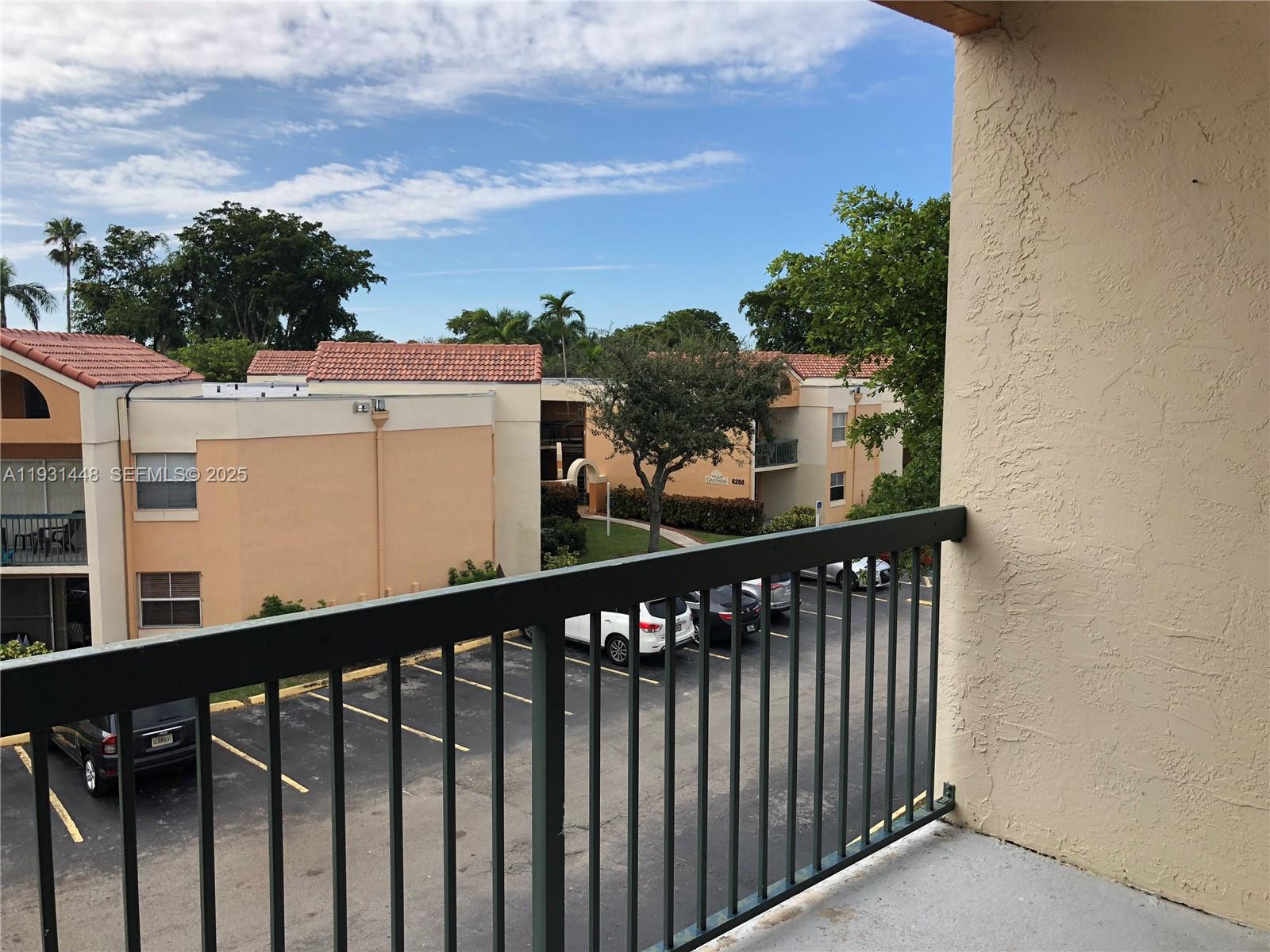 MEDITERRANEAN VILLAS COND - Residential Lease